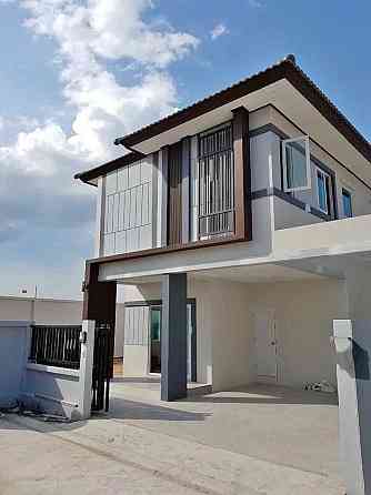 3 Bedrooms, 3 Bathrooms -House Pattaya