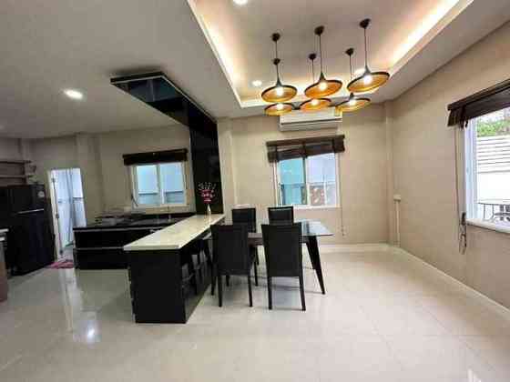 3 Bedrooms, 3 Bathrooms -House Pattaya
