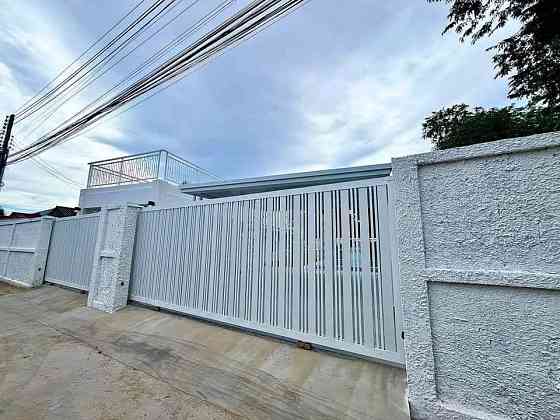 3 Bedrooms, 3 Bathrooms -House Pattaya