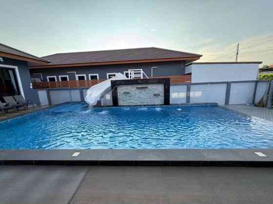 3 Beds 3 Baths House Pattaya