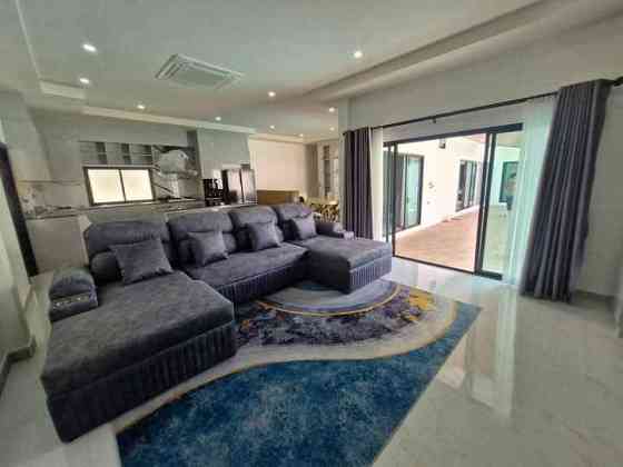 4 Bedroom House And 3 Bathrooms Pattaya