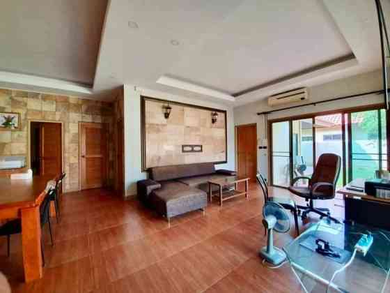 3 Beds 3 Baths House Pattaya