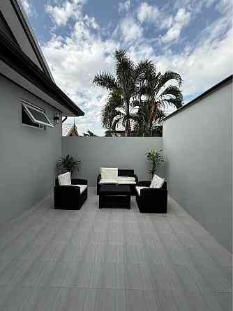 4 Beds 4 Baths - House Pattaya