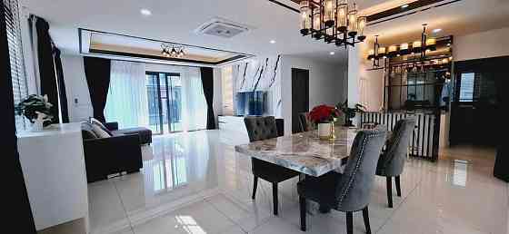 3 Bedrooms, 4 Bathrooms - Home Pattaya