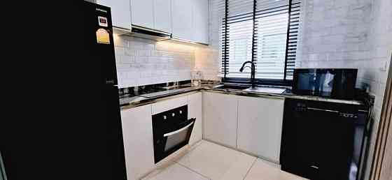 3 Bedrooms, 4 Bathrooms - Home Pattaya