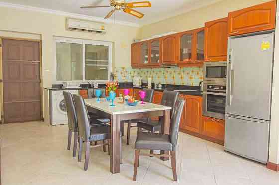 2 Beds 2 Baths - House Pattaya