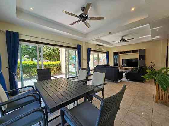 4 Beds 4 Baths House Pattaya