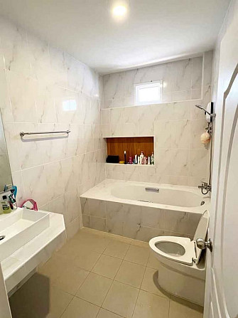 Maison de 3 Chambres et 4 Salles de Bains Pattaya - photo 8