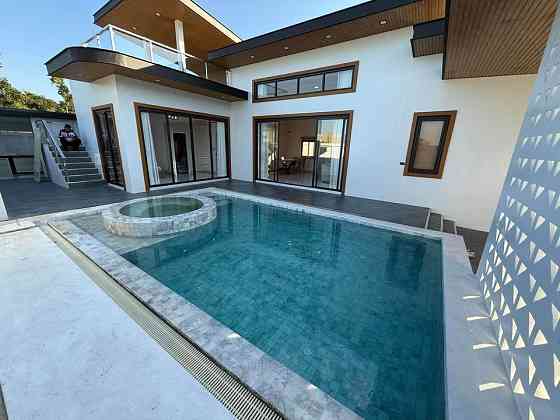 3 Bedrooms, 4 Bathrooms - Home Pattaya