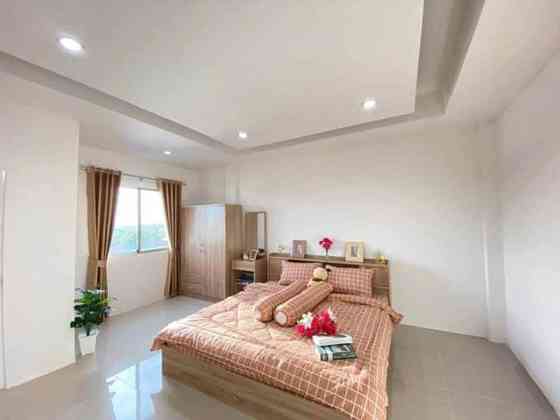 4 Bedrooms, 5 Bathrooms - Home Pattaya
