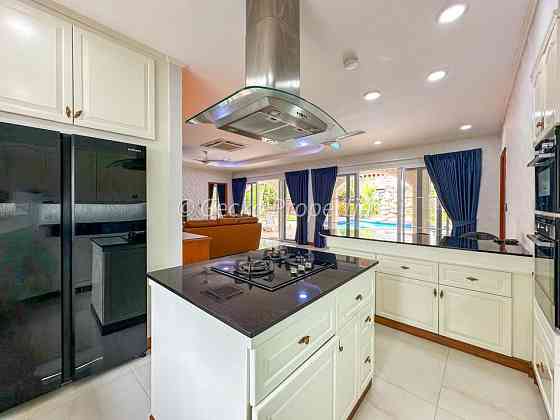 3 Beds 5 Baths House Pattaya