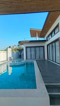 3 Chambres, 4 Salles de Bains - Maison Pattaya - photo 2