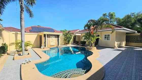 4 Bedrooms, 3 Bathrooms Pattaya