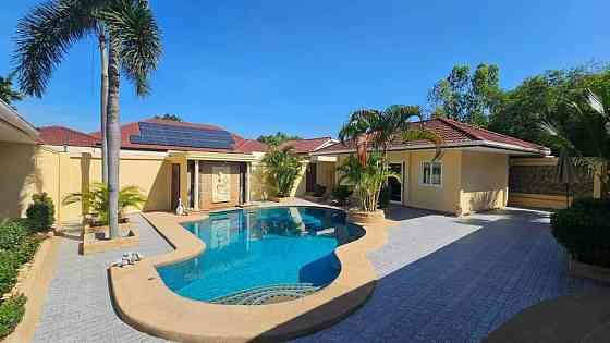 4 Bedrooms, 3 Bathrooms Pattaya