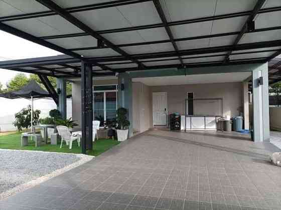 3 Bedrooms, 3 Bathrooms -House พัทยา