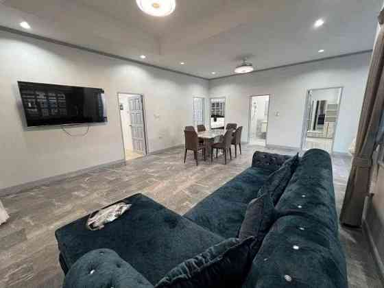 3 Bedrooms, 5 Bathrooms Pattaya