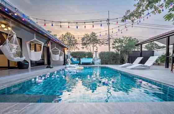 3 Beds 4 Baths House Pattaya