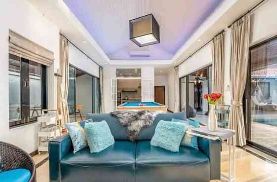 3 Beds 4 Baths House Pattaya