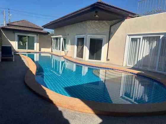 4 Bedrooms, 5 Bathrooms - Home Pattaya