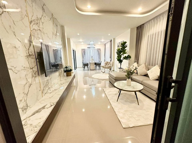 3 Beds 3 Baths - House Pattaya - photo 2