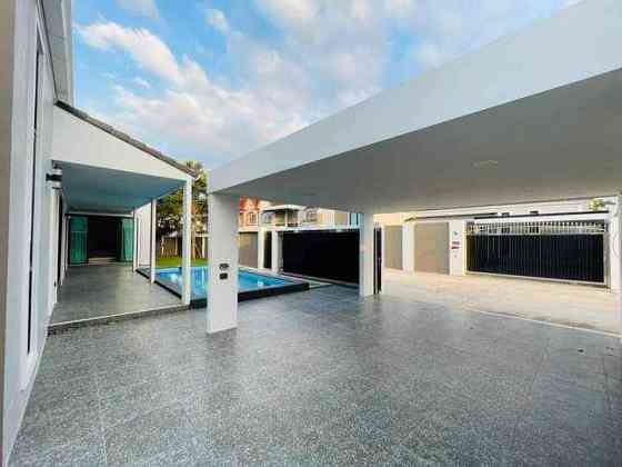 3 Beds 4 Bathrooms – House Pattaya