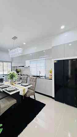 4 Beds 3 Baths - House Pattaya
