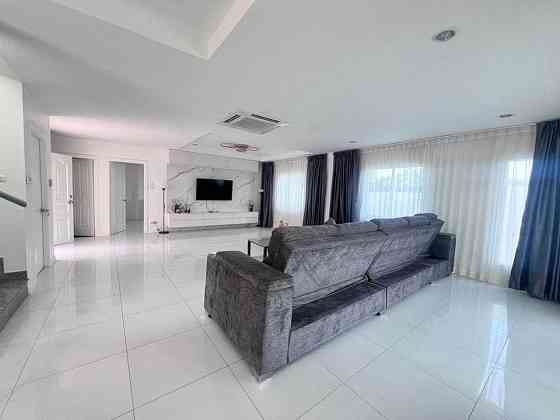 3 Beds 4 Bathrooms – House Pattaya