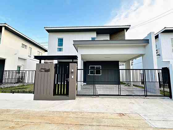 4 Bedrooms, 3 Bathrooms -House Пхукет