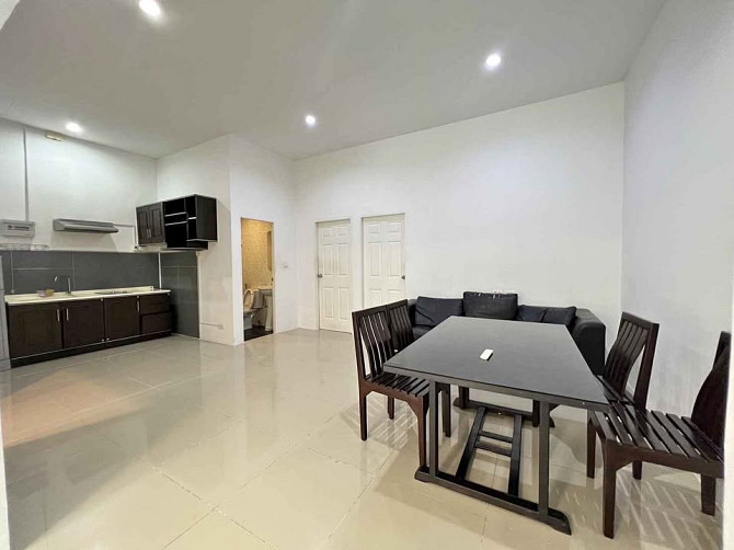 3 Bedrooms, 2 Bathrooms - Townhouses Phuket - photo 1