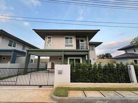 4 Beds 3 Baths - House Пхукет