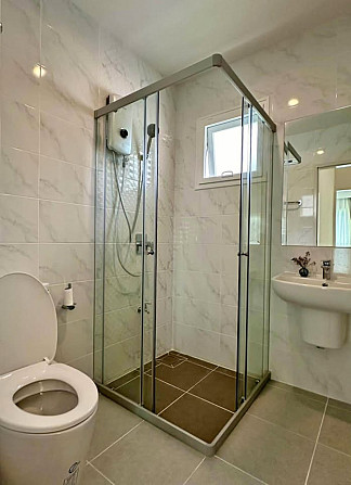 3 Bedrooms, 3 Bathrooms -House Phuket - photo 1