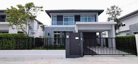 4 Bedrooms, 3 Bathrooms -House Phuket