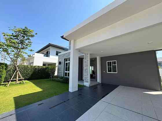 4 Bedrooms, 3 Bathrooms -House Phuket