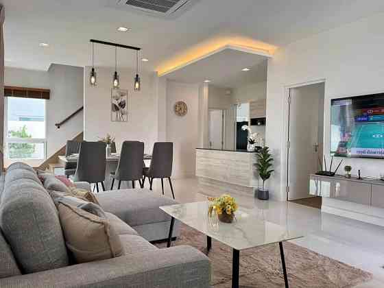 4 Bedrooms, 3 Bathrooms -House Phuket
