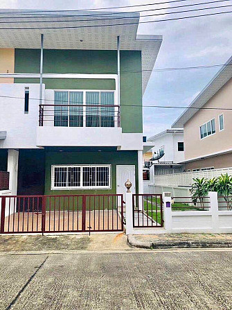 3 Bedrooms, 3 Bathrooms -House Phuket - photo 1