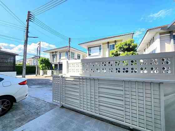 3 Bedrooms, 2 Bathrooms Phuket