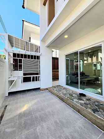 3 Bedrooms, 2 Bathrooms Phuket