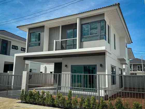 3 Bedrooms, 3 Bathrooms -House Phuket