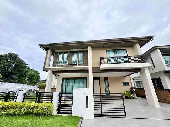3 Bedrooms, 3 Bathrooms -House Phuket
