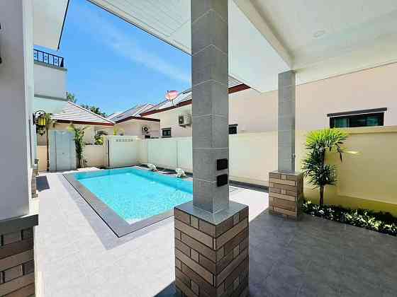 4 Beds 4 Baths Apartment Pattaya