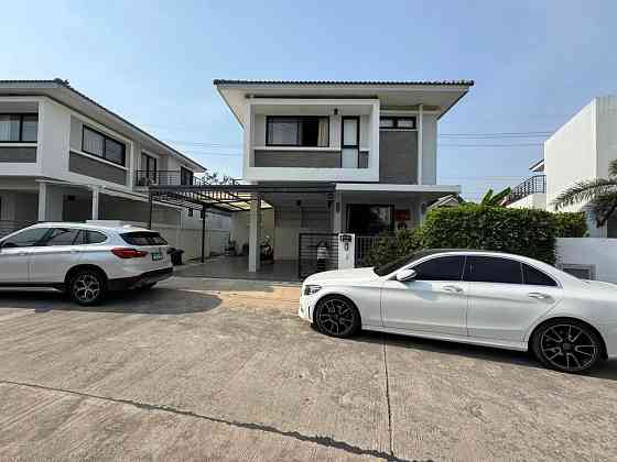 3 Bedrooms, 3 Bathrooms -House Pattaya