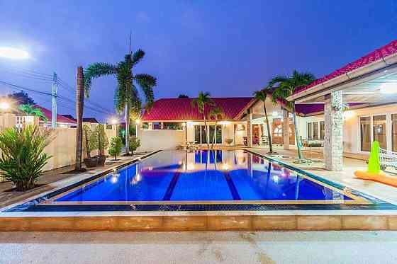 3 Beds 5 Baths House Pattaya