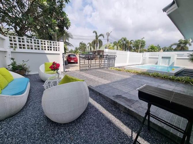 4 Chambres, 3 Salles de Bains - Maison Pattaya - photo 11