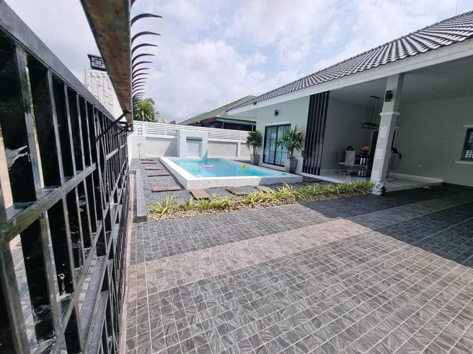4 Chambres, 3 Salles de Bains - Maison Pattaya - photo 13