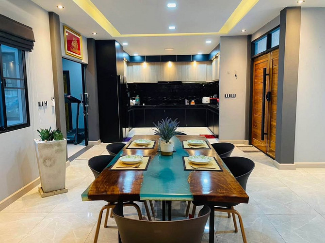 3 Bedrooms, 3 Bathrooms -House Pattaya - photo 3