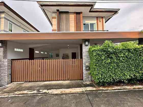 3 Bedrooms, 3 Bathrooms - Apartments Pattaya
