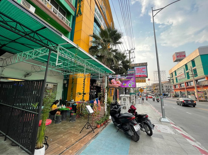 1 Bedroom, 1 Bathroom Pattaya - photo 2