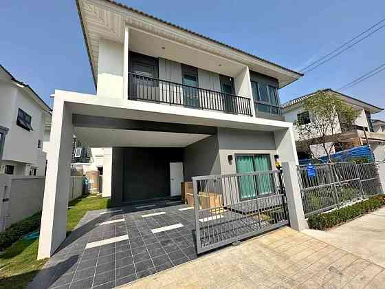 4 Beds 3 Baths - House Pattaya