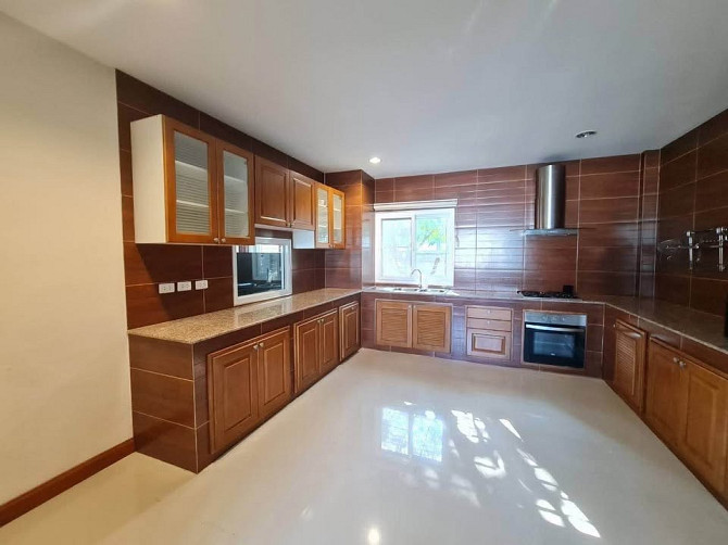4 Chambres, 5 Salles de Bain - Maison Pattaya - photo 13