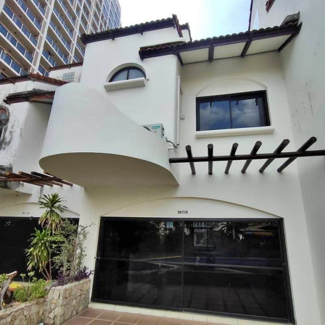 4 Chambres, 2 Salles de Bains - Maison Pattaya - photo 1